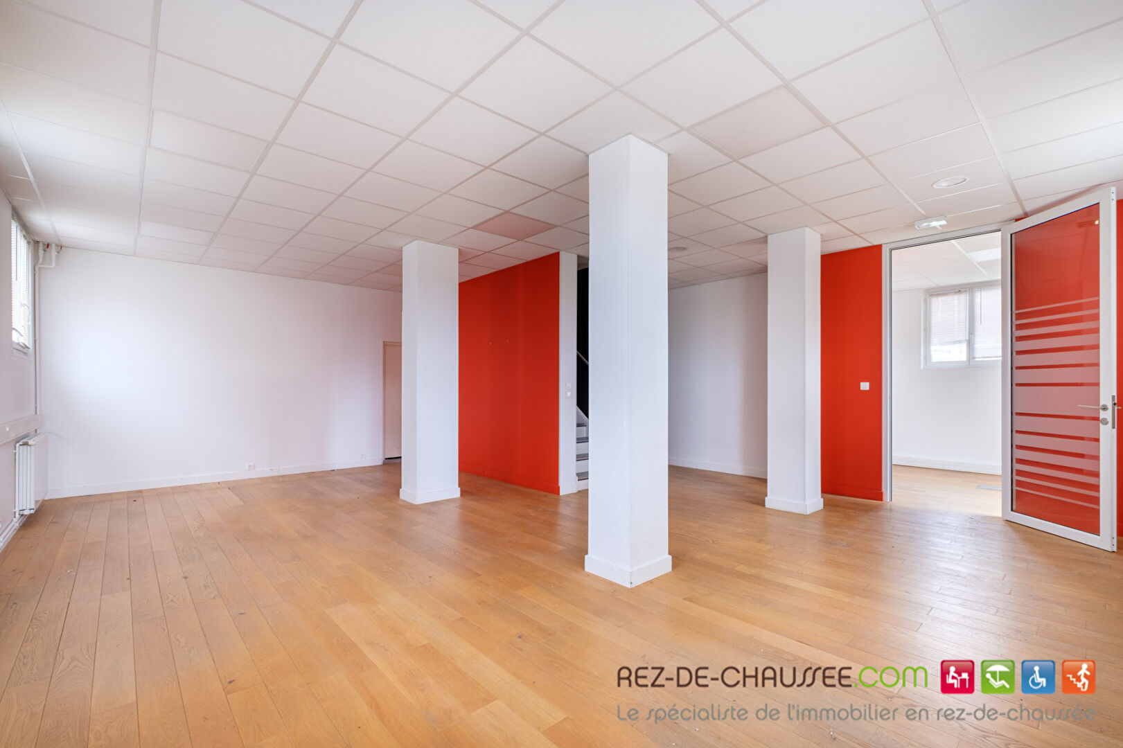 Ecully - bureaux de 268 m² à la location à Ecully — photo 1