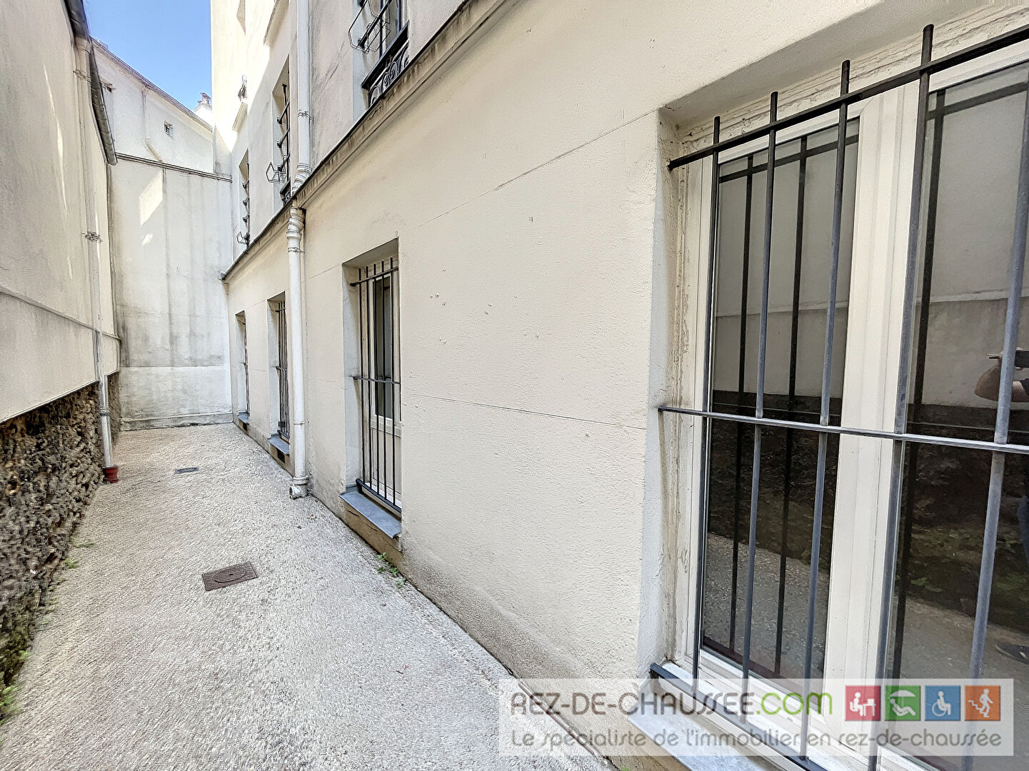 Local commercial sur cour arborée à Paris 18 — photo 7