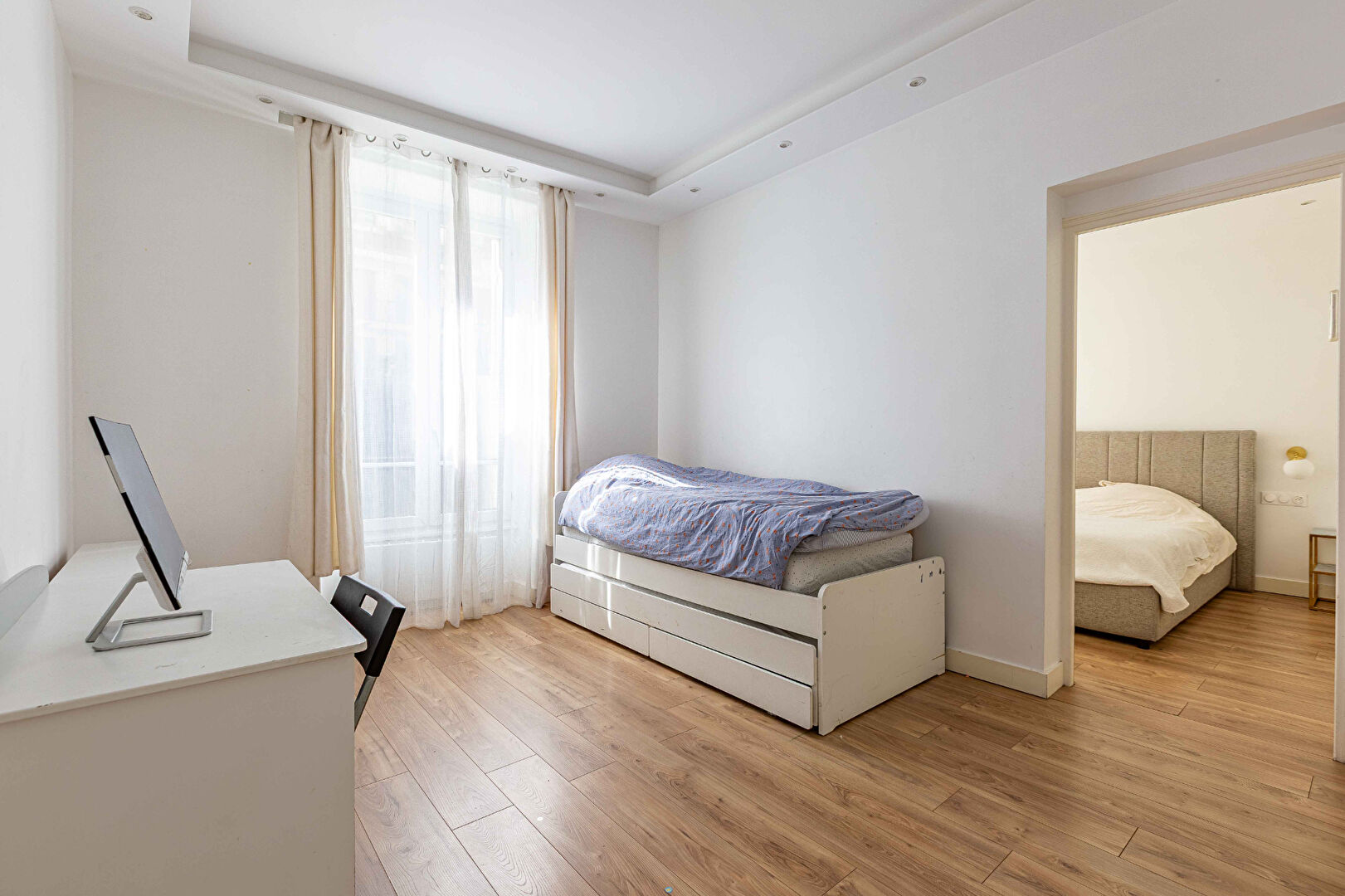 Bureaux a amenager pour une activite de professions liberales à Neuilly sur seine — photo 7