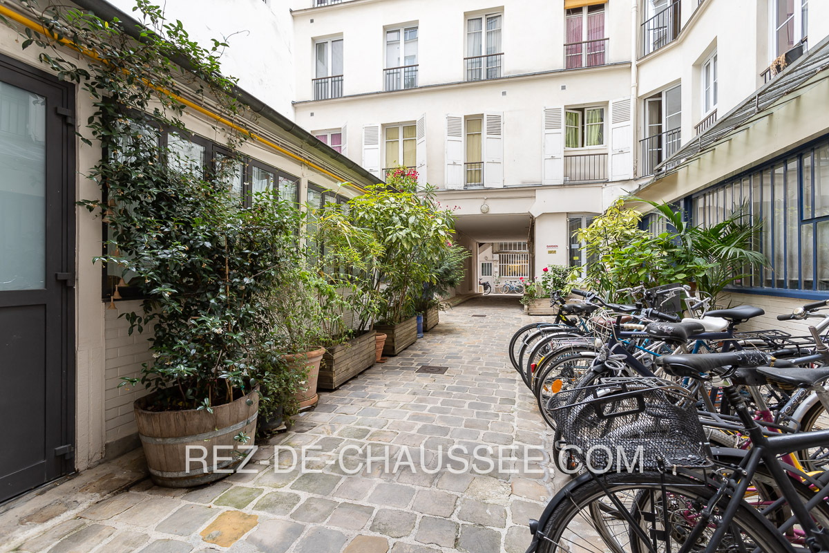 Republique bureaux et atelier d'artiste à Paris 11 — photo 13
