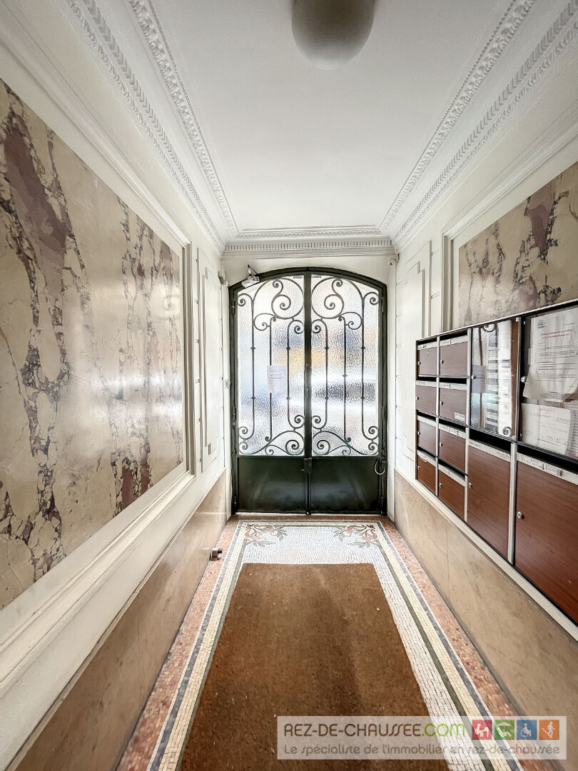 Jules joffrin - espace pour deux postes de travail à Paris 18 — photo 2