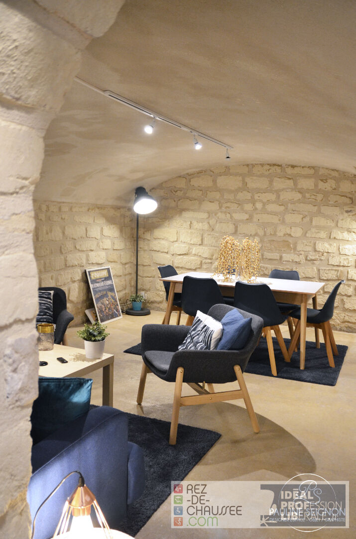 Jolie boutique - place de la vieille église à Puteaux — photo 4