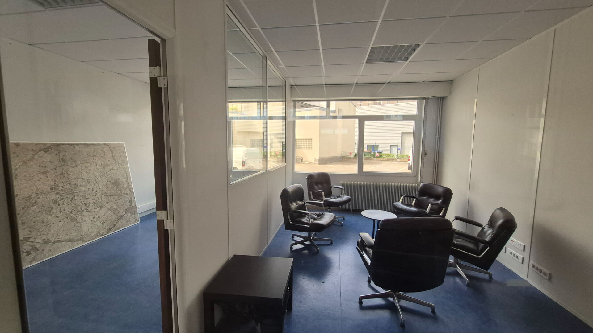 Plateau de bureaux avec quai de dechargement à Montreuil — photo 3