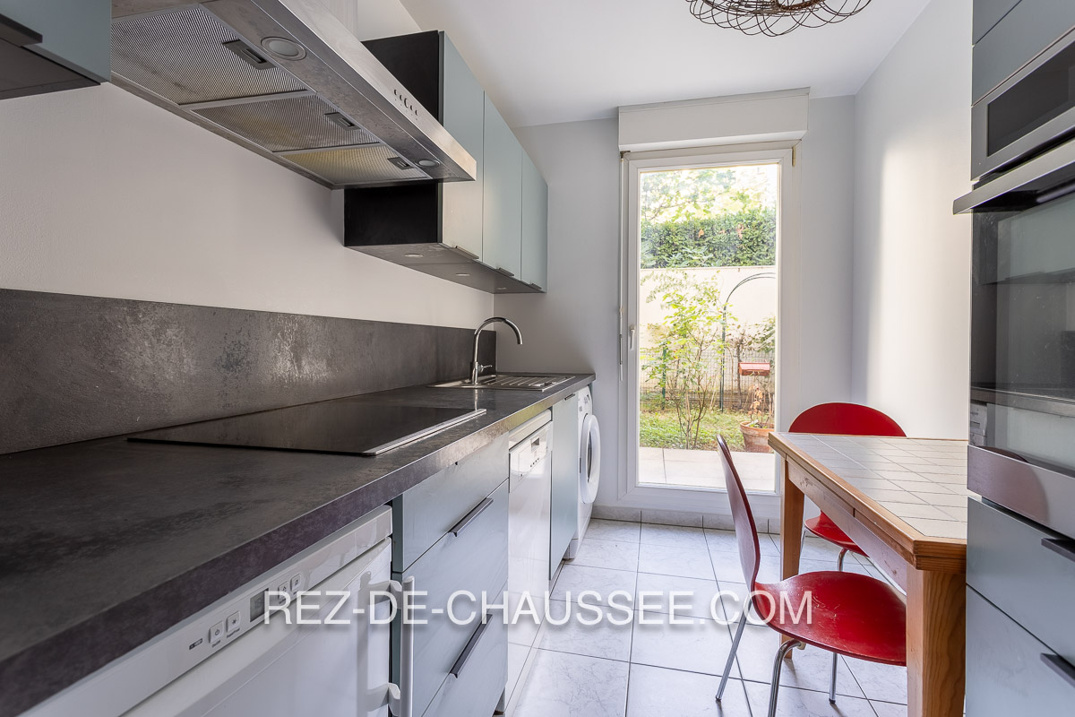 Bureaux pour profession liberale avec terrasse jardin et parking à Les lilas — photo 9