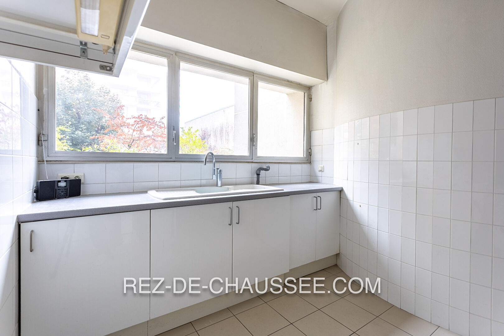 Daumesnil lumineux bureaux en tres bon etat à Paris 12 — photo 7