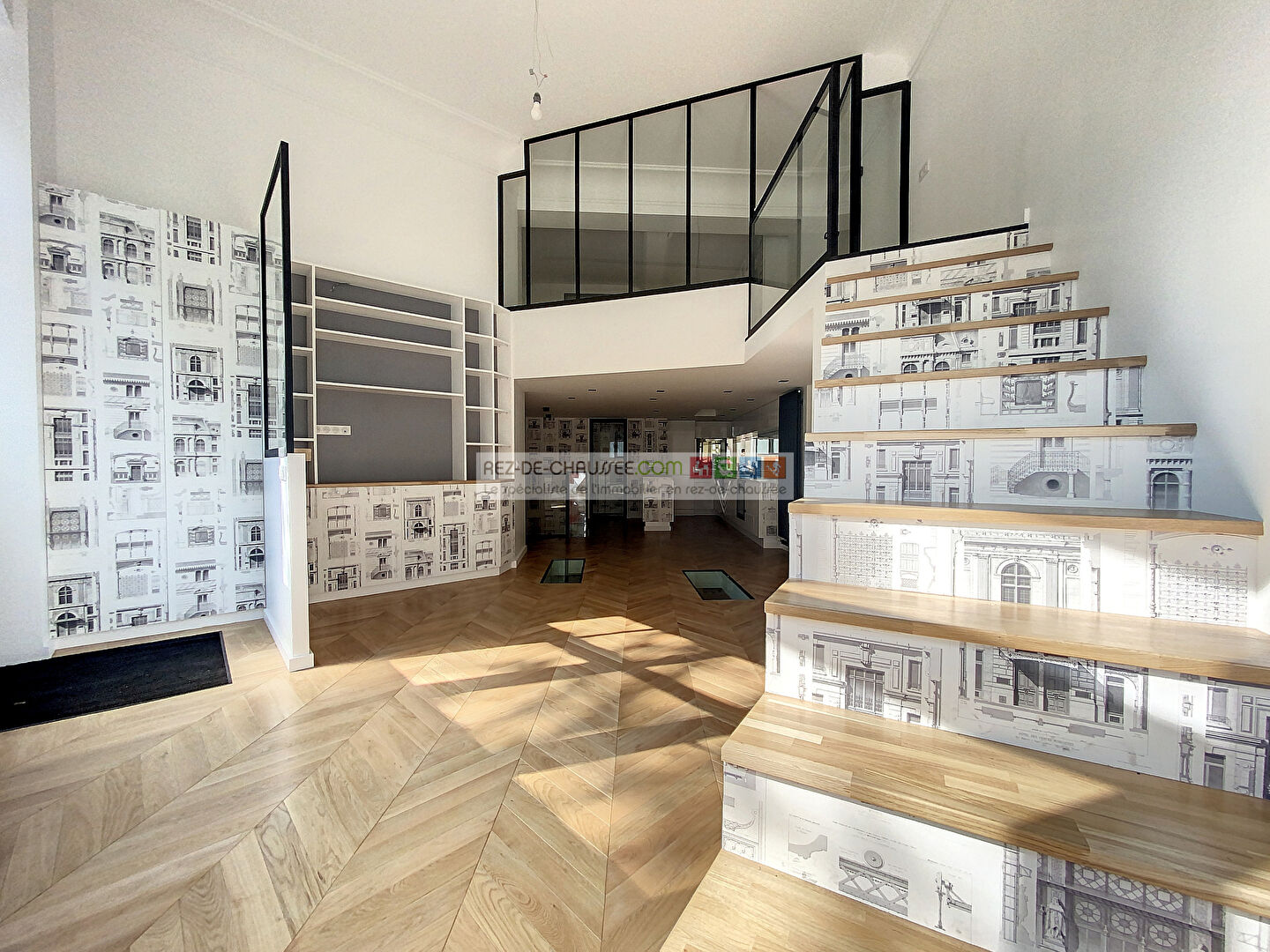 Bureaux en loft face au parc des buttes-chaumont à Paris 19 — photo 3